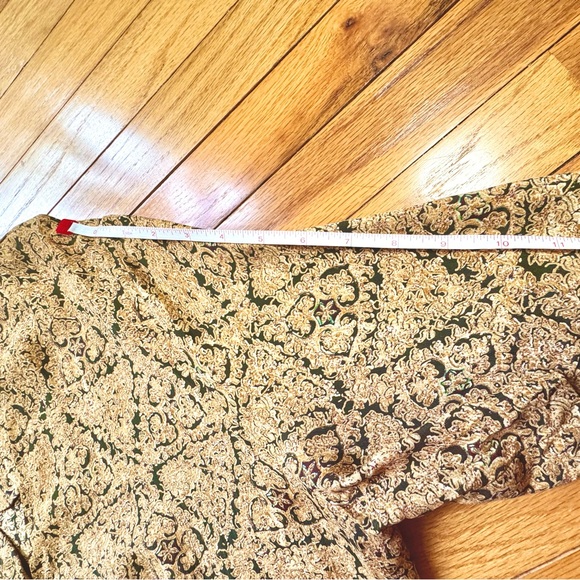 Vintage Brocade Button-Up Top Gold Baroque Pattern Short Sleeve -size 16 - Picture 8 of 10